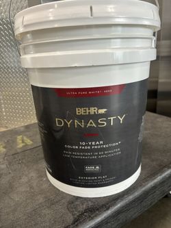 BEHR 5 gal. Ultra Pure White Flat Exterior Matte-Blocking Paint & Primer
