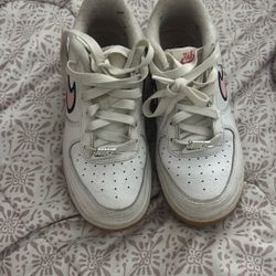 need gone asap size 4 