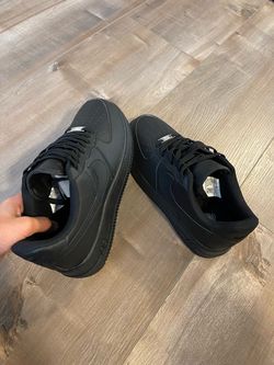 Black Nike Air-Force 1
