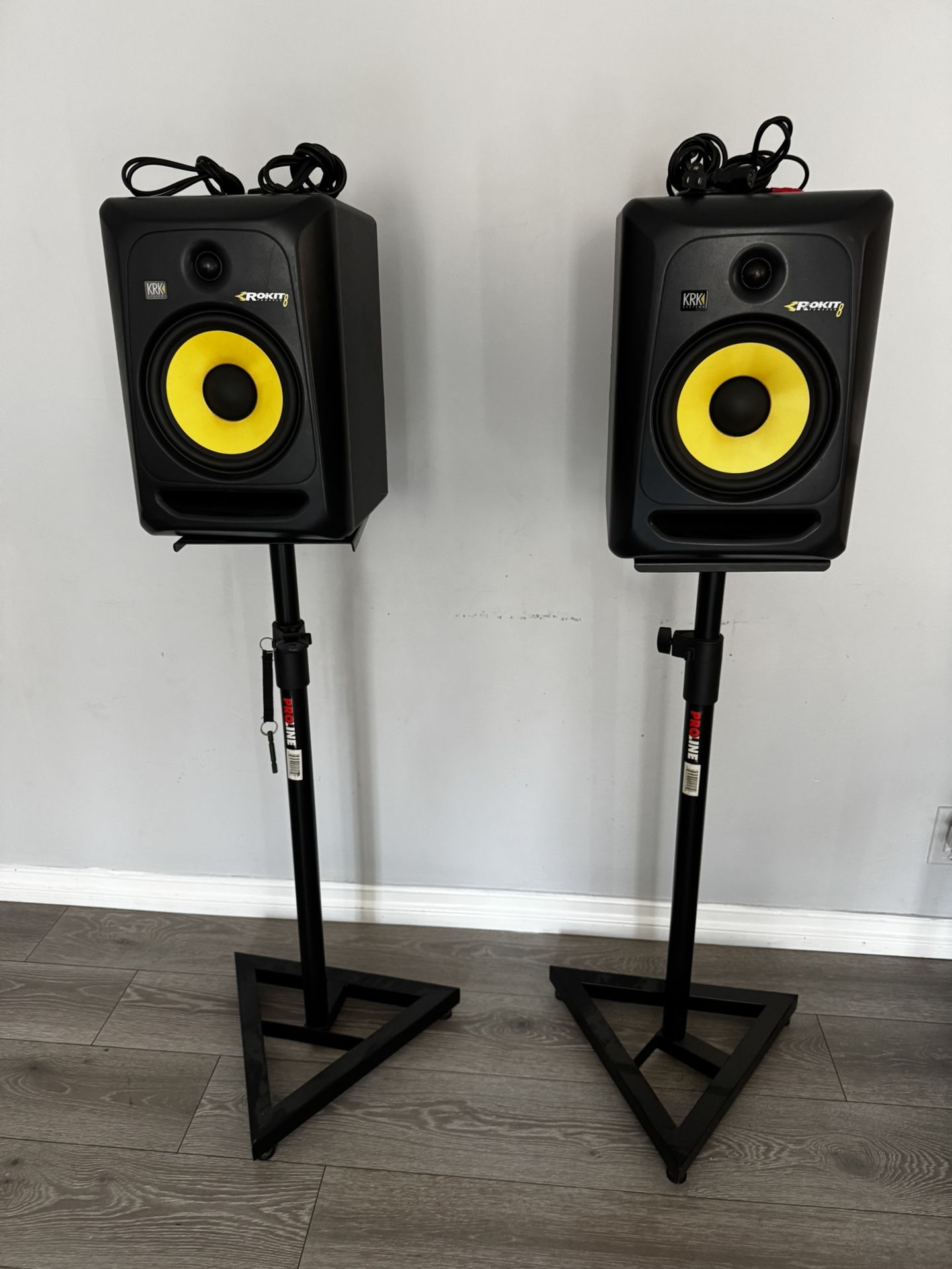 KRK ROKIT 8 PROFESSIONAL FOR STUDIO MONITORS + STANDS + POWER CABLES AND SPEAKERS CABLE