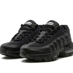Black Nike Air Max 95 Recraft Sneakers - Size 6 Women’s 