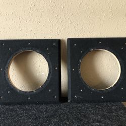 Speaker pods