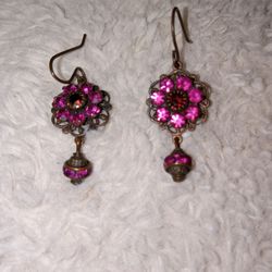 New cute pink earrings