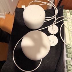 Google Nest WiFi Router + Point (Mesh System) – Great Condition