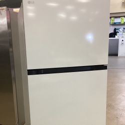 LG Top Freezer Refrigerator New Scratch And Dent 