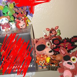 Five nights at freddys fnaf foxy figures jazwares mini plush ducks youtooz pin