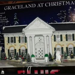 Ceramic Musical Graceland Mansion 