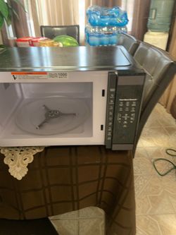 Hamilton Beach 1000W Countertop Microwave