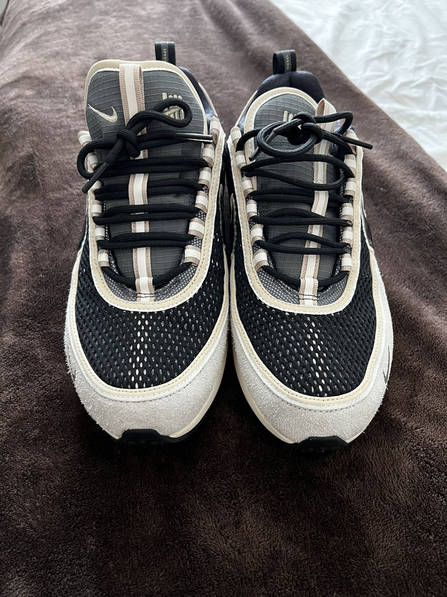 Men’s Undefeated X Nike Air Zoom Spiridon