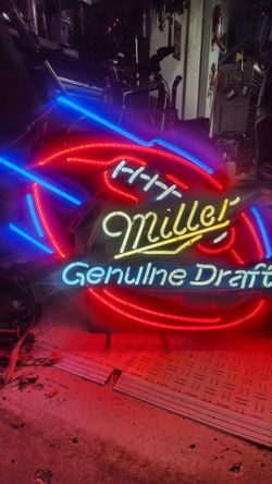 Large Miller Genuine draft neon light