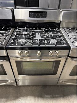 Kenmore Stainless steel 5 burner range stove