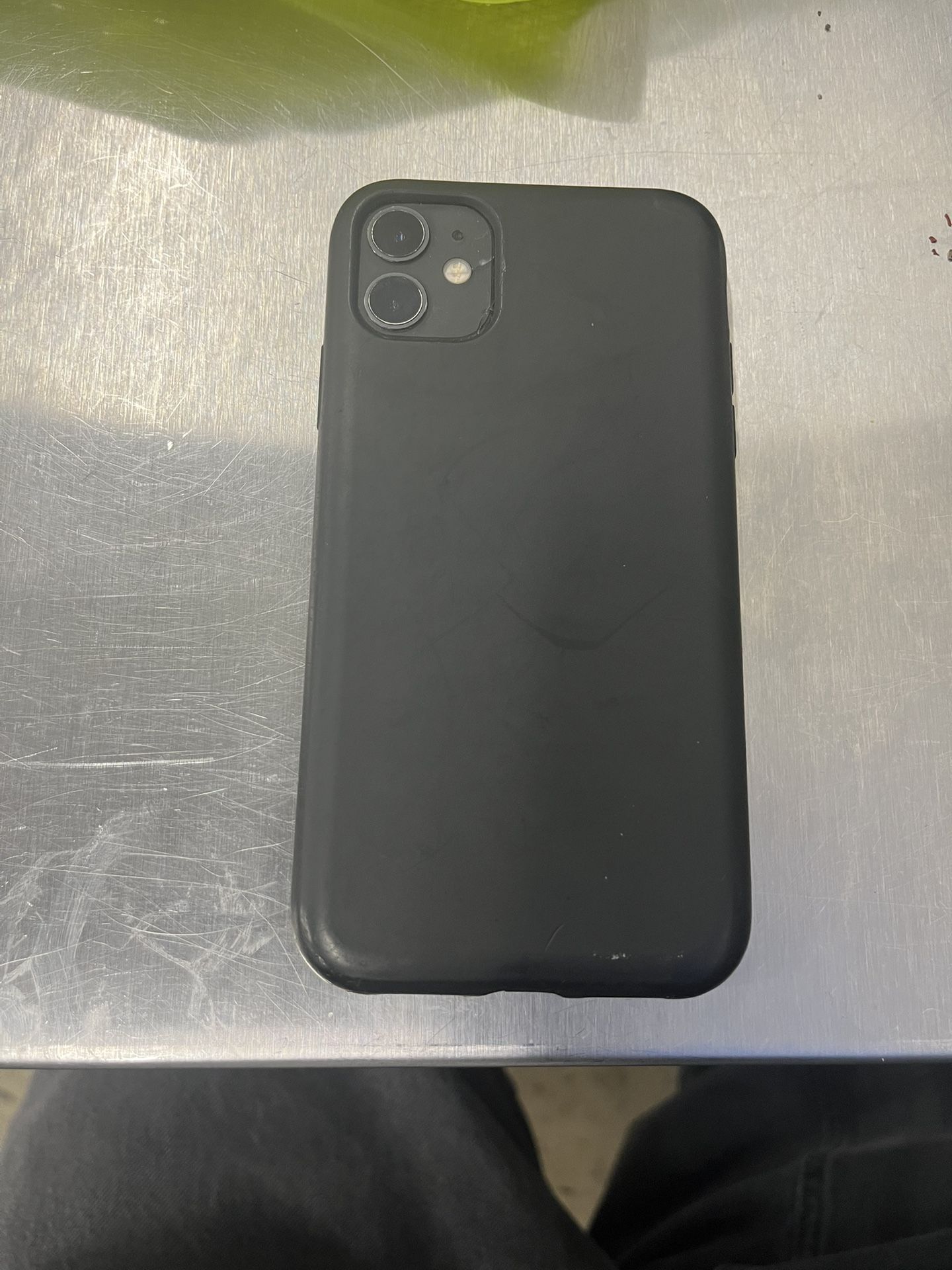 iphone 11 (OPEN TO ALL)