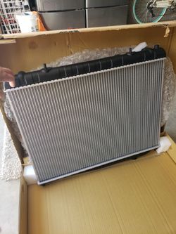 Radiator For 99-00 Nissan Pathfinder