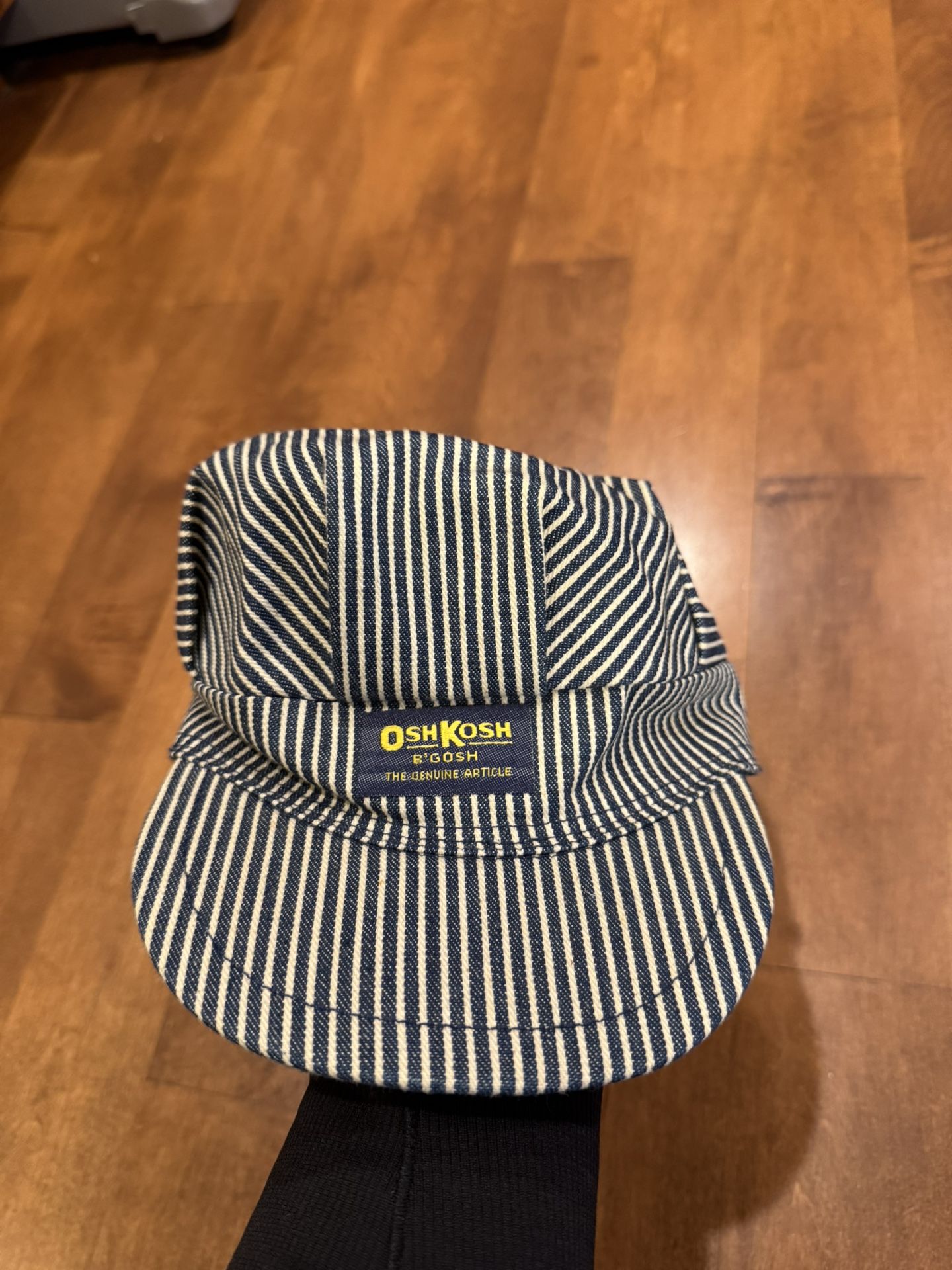 Vintage Y2K 90s Oshkosh, baby hat shipping available