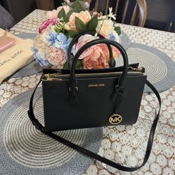 MICHAEL KORS New Bag Without Tags