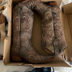 Cowgirls Boots 