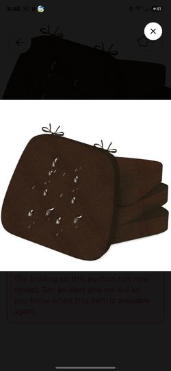 Seat cushions with covers (4)