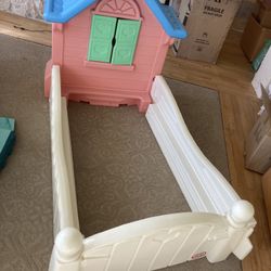 Little Tikes Cottage Bed 
