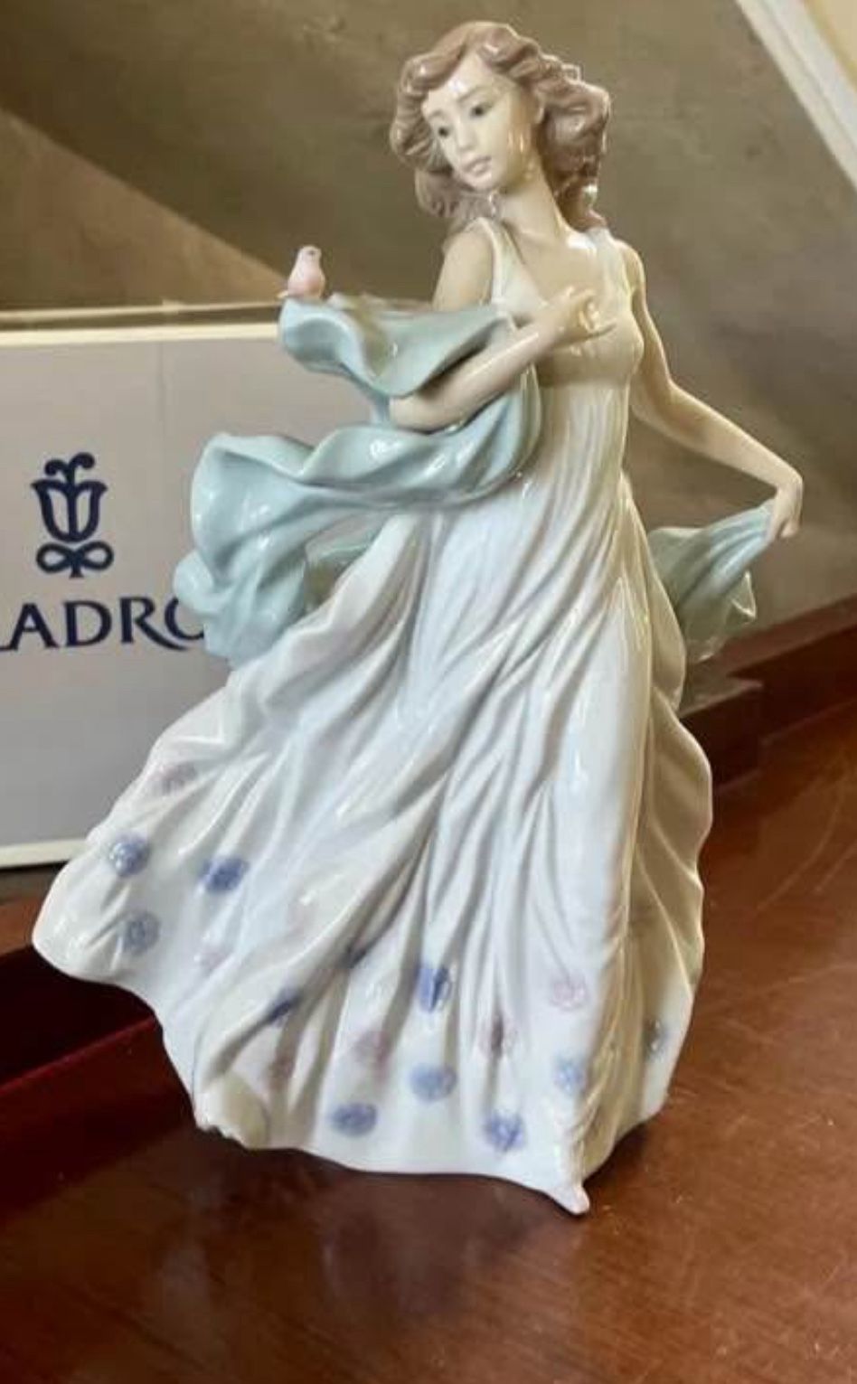 Lladro Porcelain Figurine