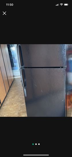 GE REFRIGERATOR 