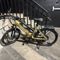 Hurley Electric Pizza Bike 7-Speed