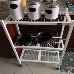Very Sturdy Foldable Rack In Good Condition 