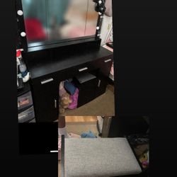 Vanity And Baby Crib 