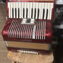 Hohner Student IV M