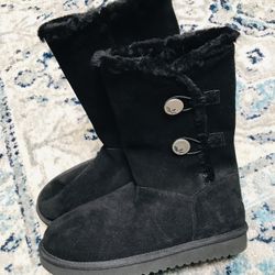 Koolaburra uggs new size 8