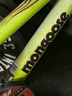MONGOOSE !!   Kids bike “super fat Tires”