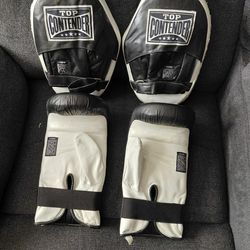 Used top contender gear size large in good condition  $30 pick up beaumont ca  $40