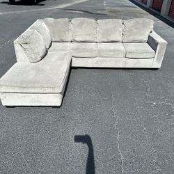 Super Comfy Nice Gray L Sectional Couch 🔥