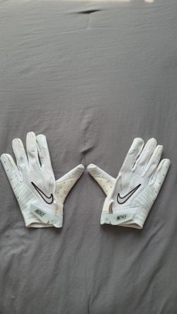 Nike football gloves size XL