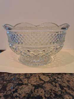 Vintage Anchor Hocking Wexford Clear Pressed Glass Pedestal Bowl