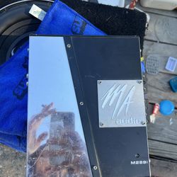 MA Audio M289i 400 Watts Car Amplifier $50 Or Trade 