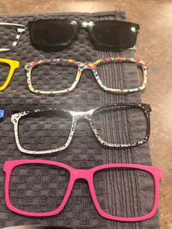 Pair eyewear toppers