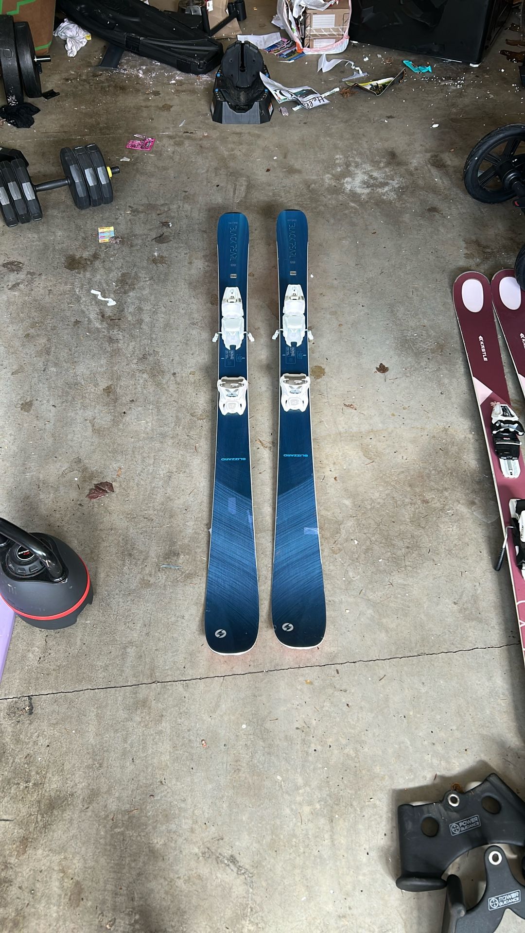 Blizzard Black Pearl 159cm Blizzard Black Pearl 159cm Skis