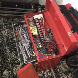 Craftsman four drawer toolbox with miscellaneous tools
