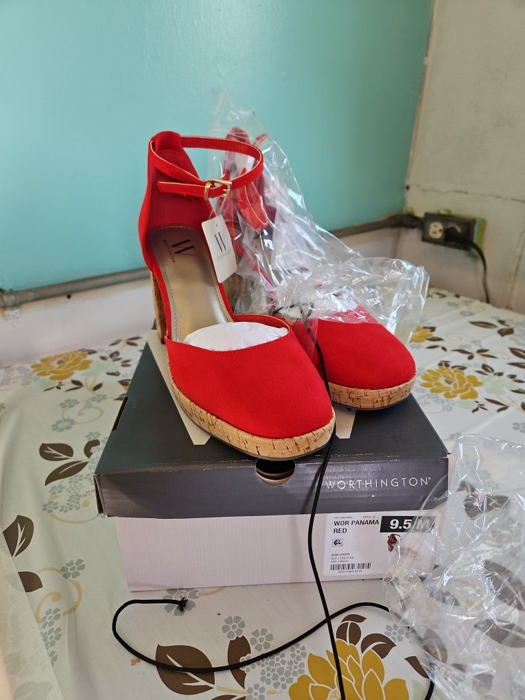 Red Heels 9.5 M