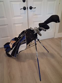 Golf clubs and bag for junior including Callaway driver