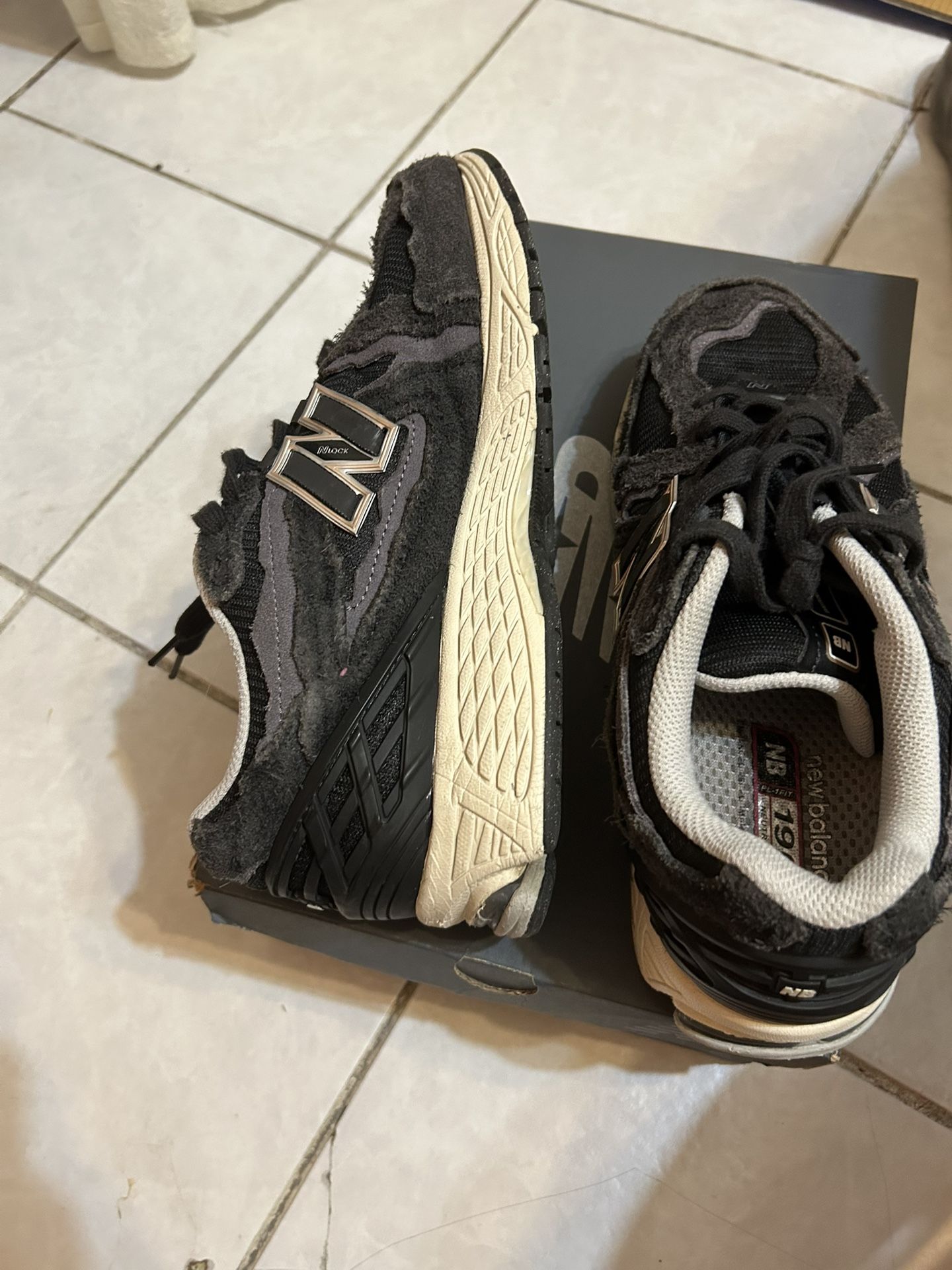 New Balance 1906
