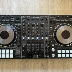Professional DJ Controller DDJ-RZ