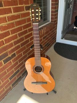 Acoustic guitar CORDOVA  C-5