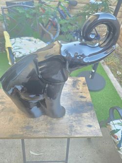 1993 Haeger Lg Ceramic Elephant