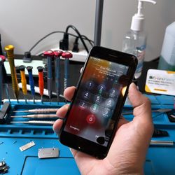 Iphone 7 Screen And Lcd Replacement $40