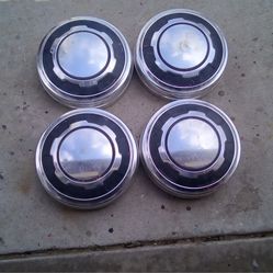 80-86 F250 Trucks Hubcaps Parts 
