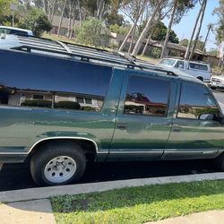 1998 suburban
