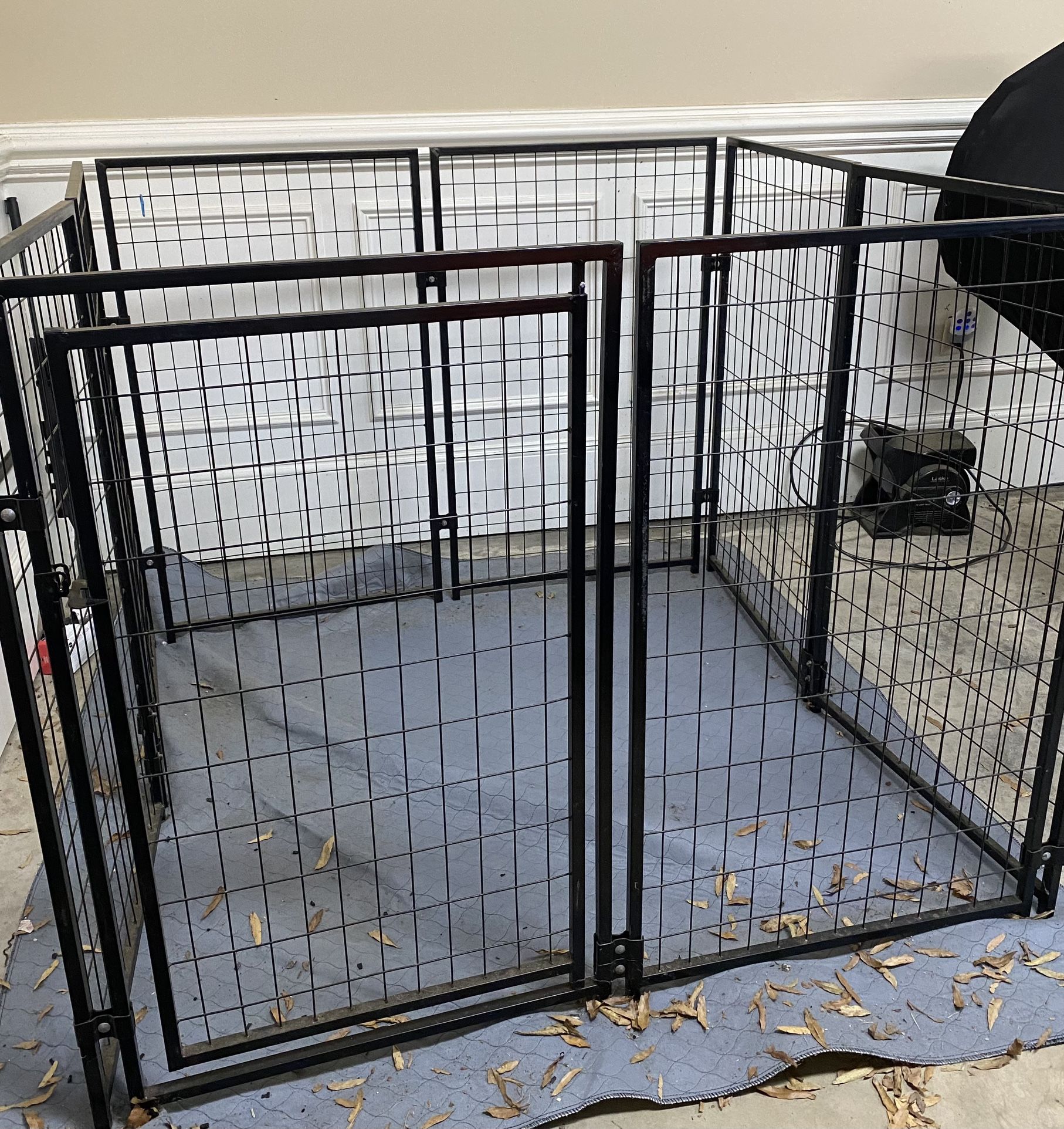Aleko Heavy Duty 4 Feet Tall Dog kennel