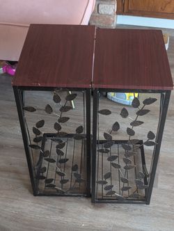 Moving Sale – Set of 2 Decorative Metal Side / End Tables