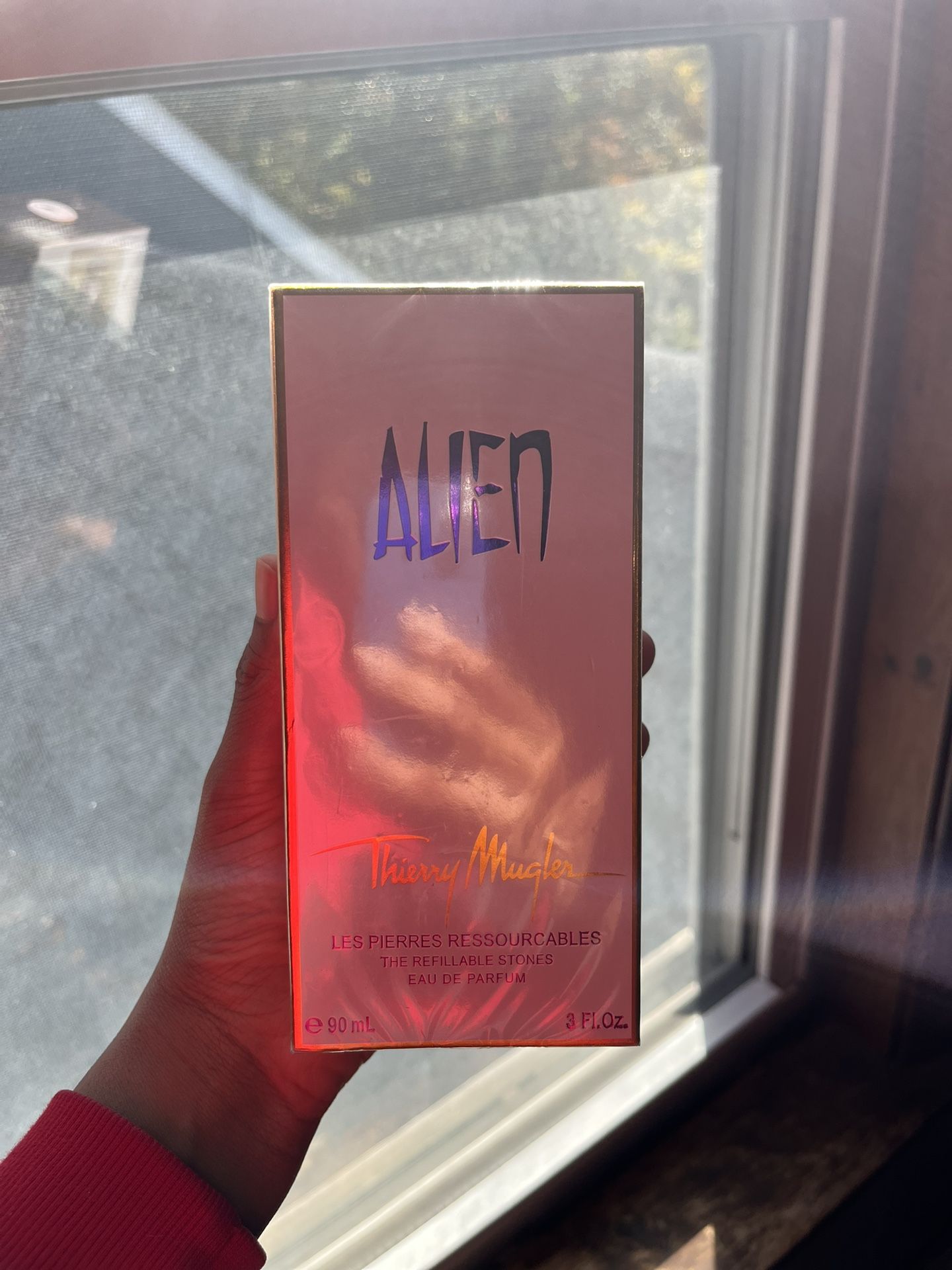 Alien Purple Goddess Perfume